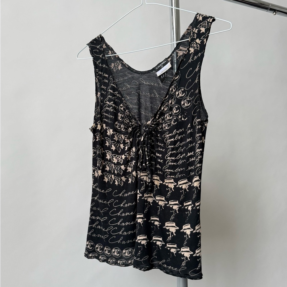 CHANEL 2006 Black & Beige Script Motif Tank